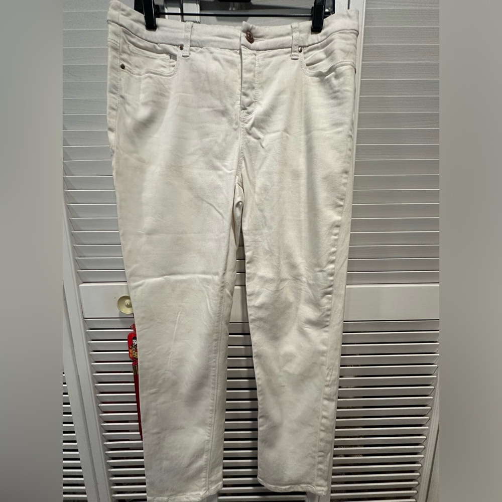 Chico’s so slimming white with light tan ankle jeans size 1.5